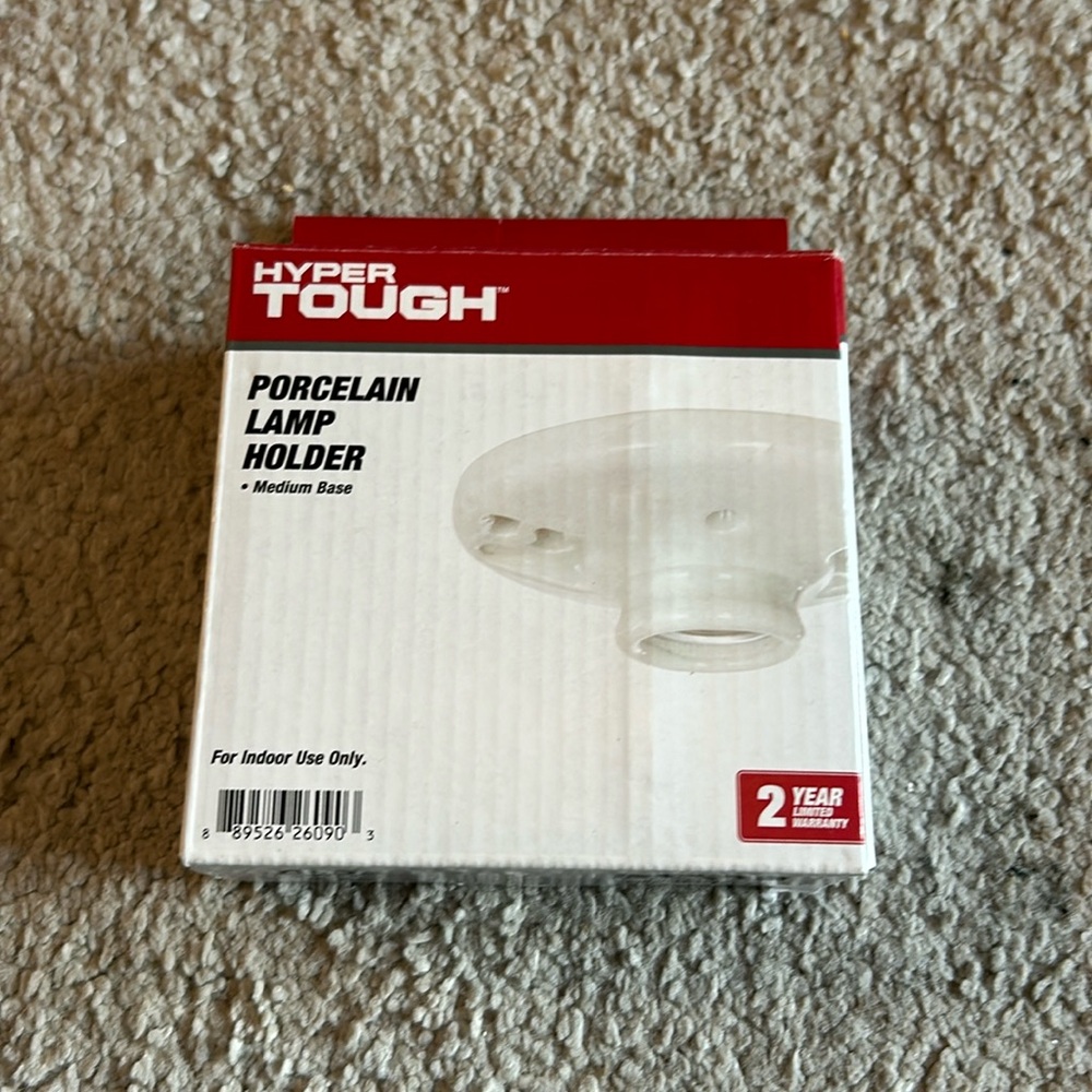 Porcelain lamp holder